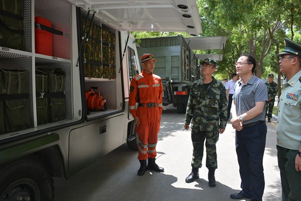武警3.jpg