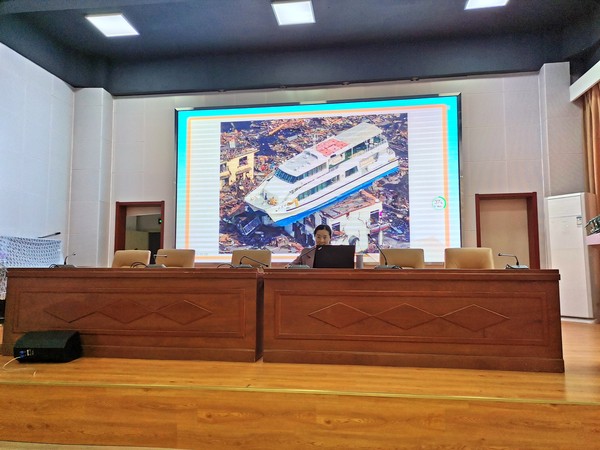 乐农小学科普讲座1.jpg